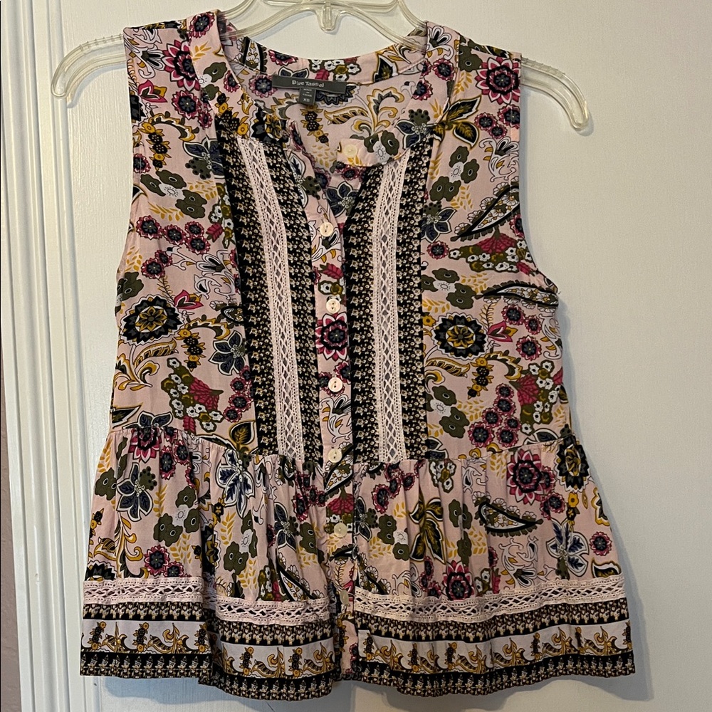Chic Floral Sleeveless Blouse - Multicolor